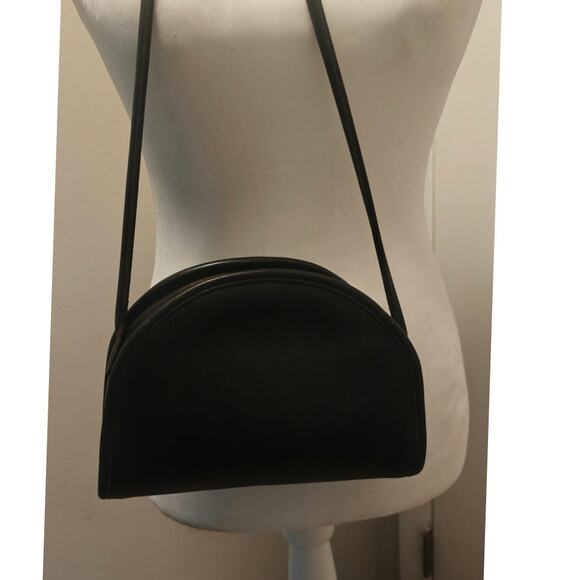 Vintage black Coach rare Half moon Kimball zip crossbody - Picture 4 of 10